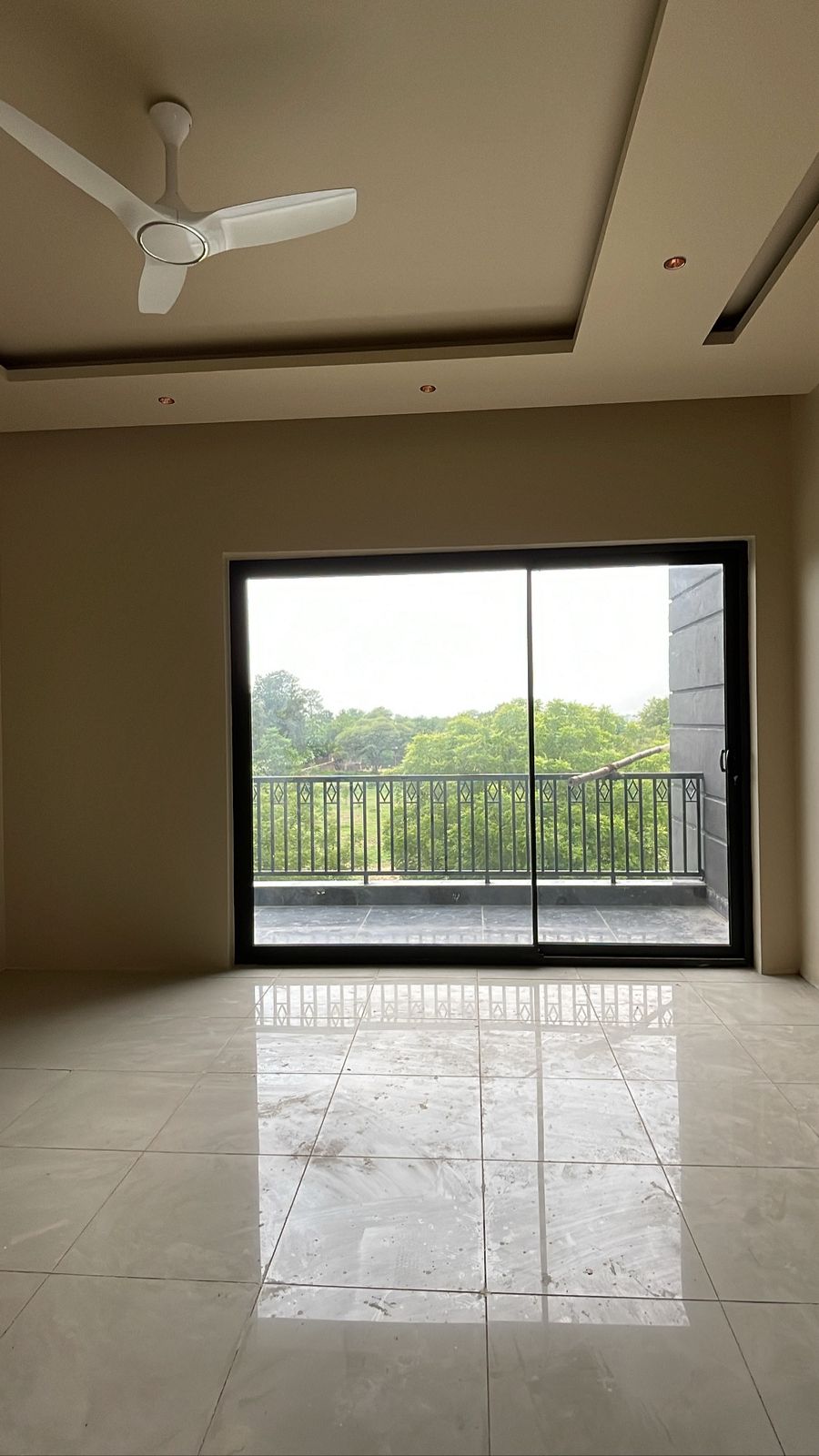 Slim Sliding Doors