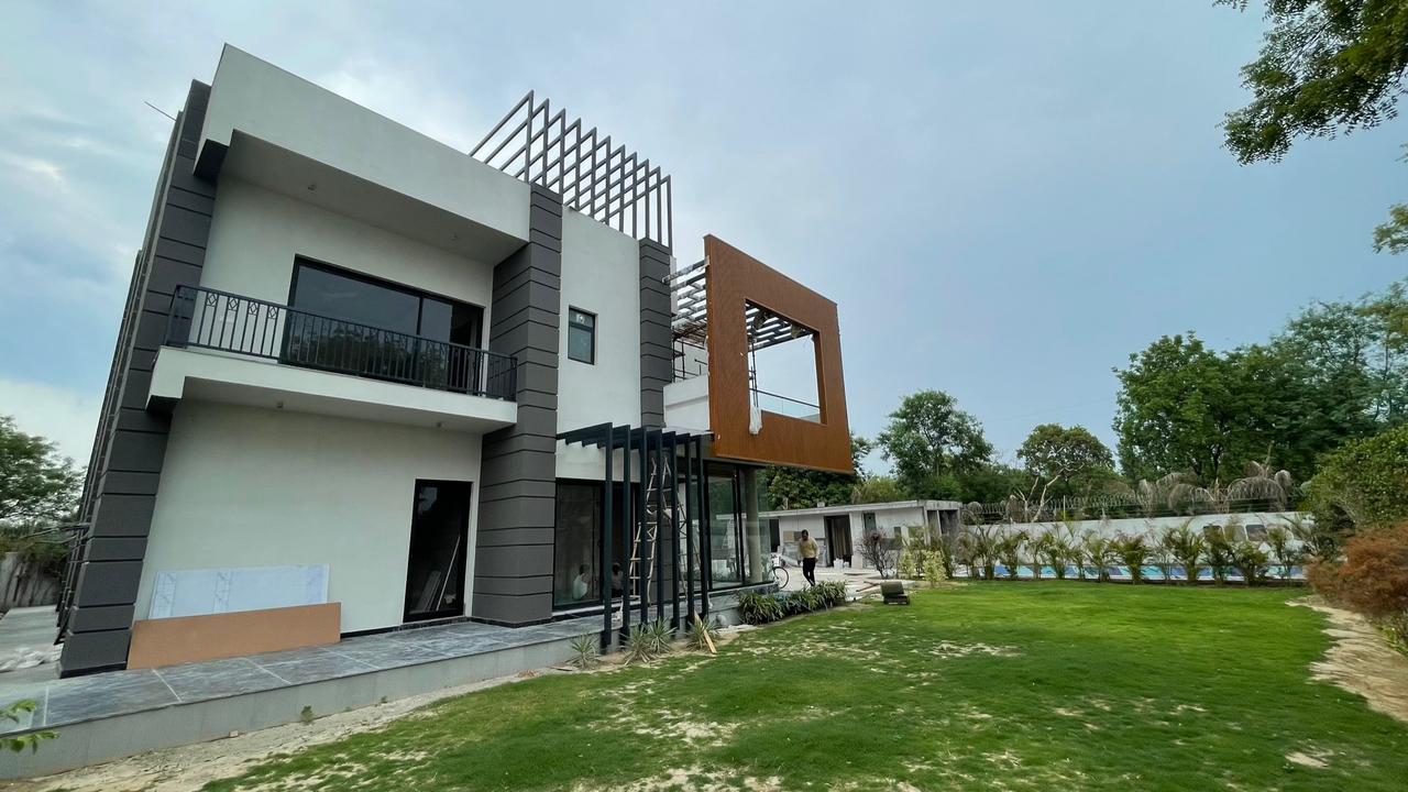 DLF Farms